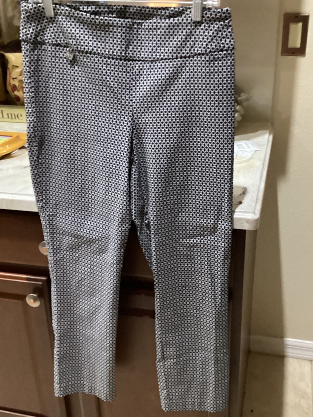 Straight-Leg Printed Women’s Pants in Black and White